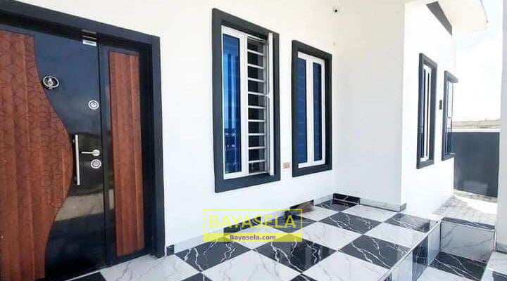 3bedroom smart Bungalow with 2.5kva solar