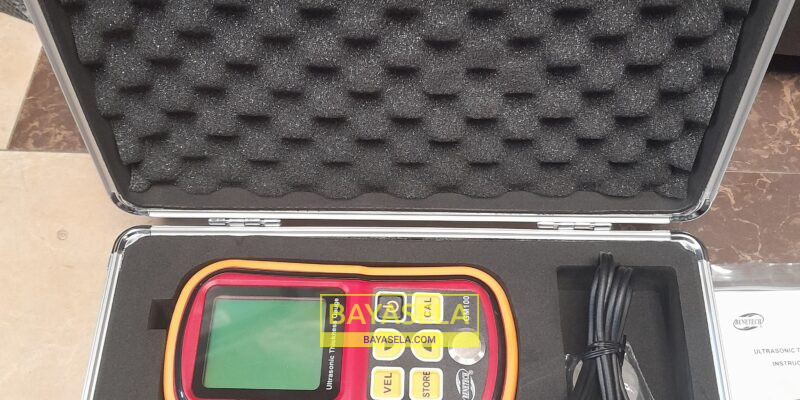 Ultrasonic thickness gauge